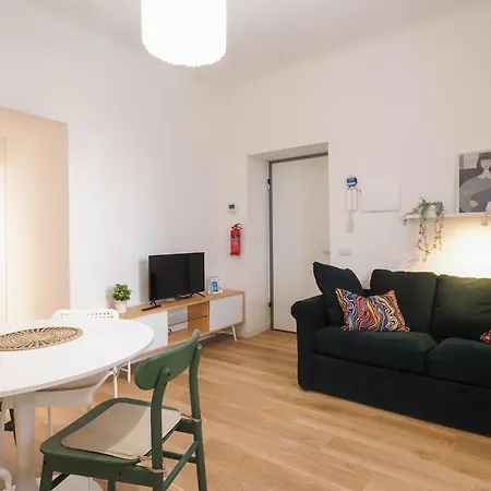 Appartamento Primopiano - Russo Milano
