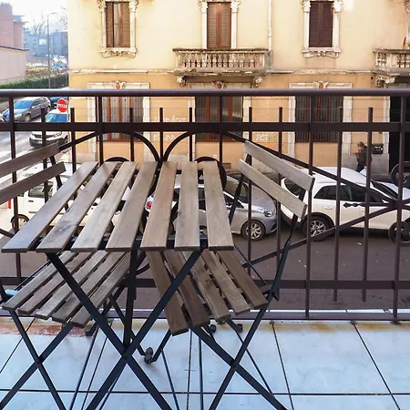 Appartamento Primopiano - Russo Milano